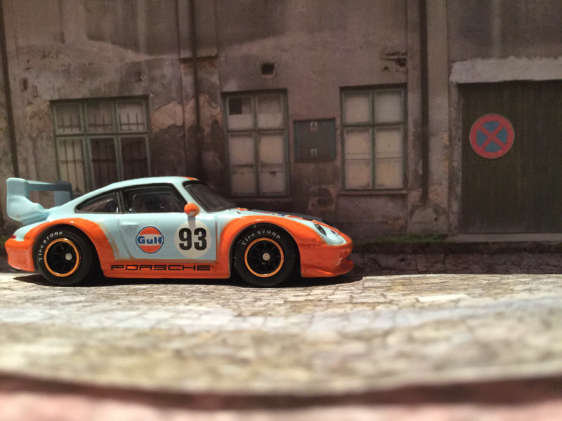 Illustration for article titled LaLD Car Week: Teutonic Tuesday Hotwheels Gulf Porsche 993 GT2